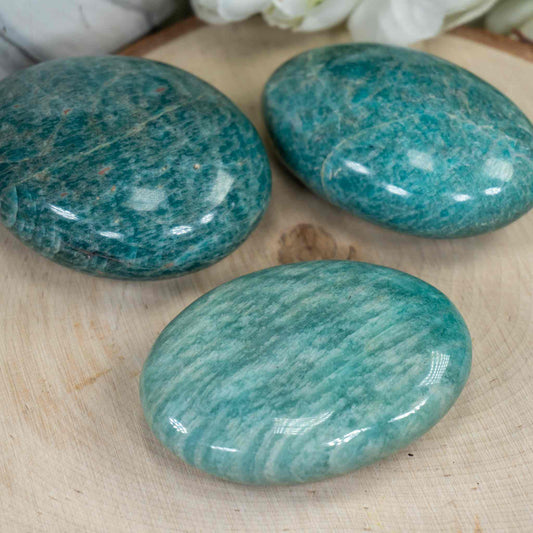 How To Charge and Cleanse Your Amazonite Stone